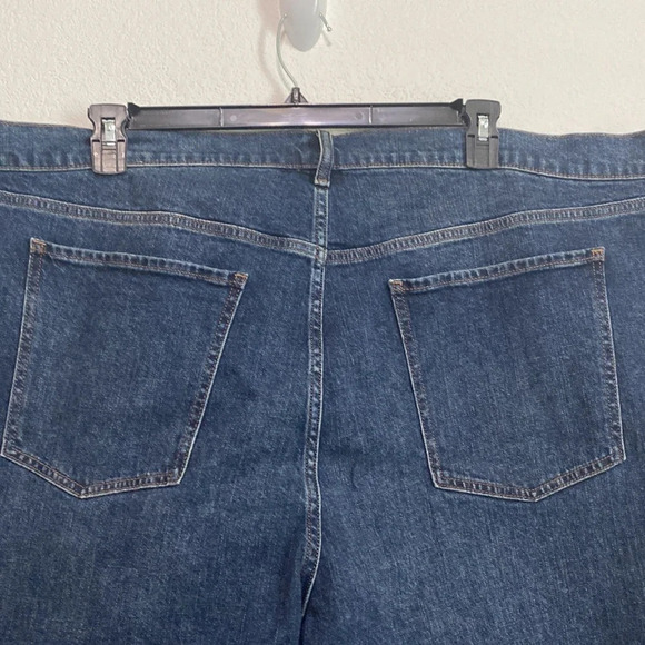 Old Navy NEW Plus Size Boyfriend Straight Cut Off Jeans Size 26 - Picture 9 of 10